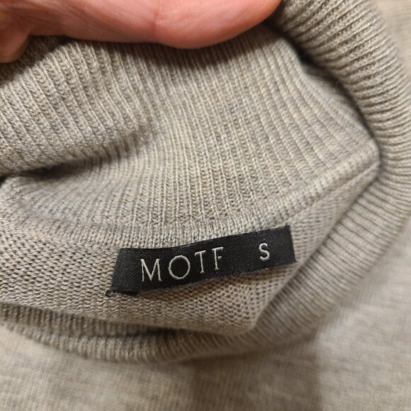 MOTF Shein Knot Top Turtle Neck Shot Sleeve Wool Blend Size Small - Picture 4 of 6